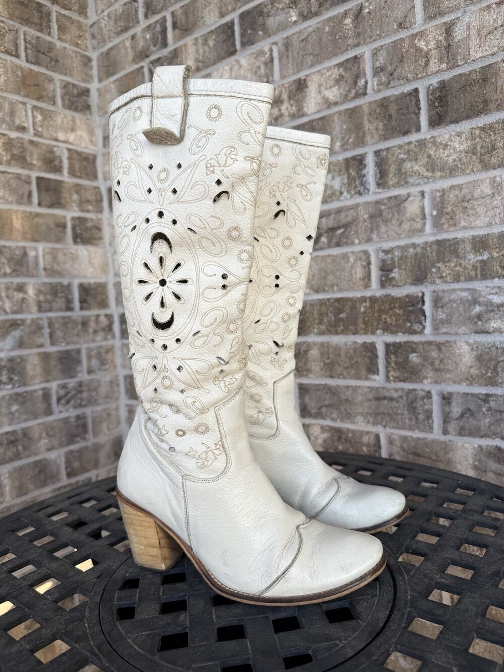 Vintage Ivory Cutout Celestial Cowboy Spanish Western Boots EU 38 / US 7.5